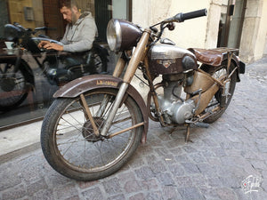 15 Vielle moto peugot - vagabondphotos.ch