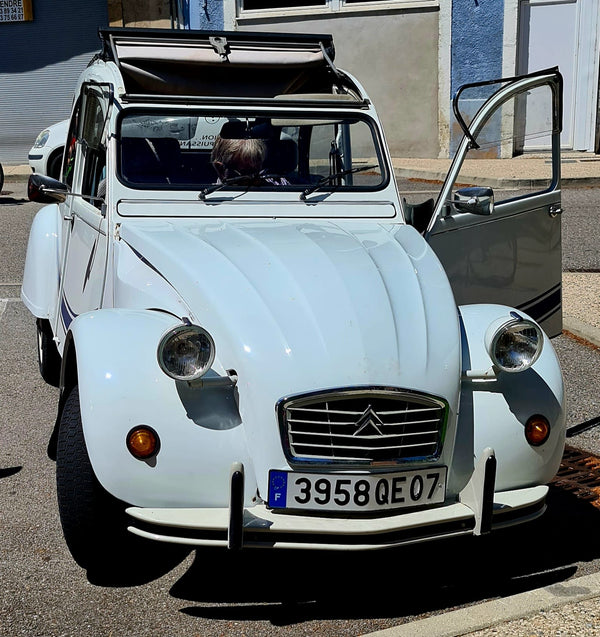 Citroën 2cv - vagabondphotos.ch